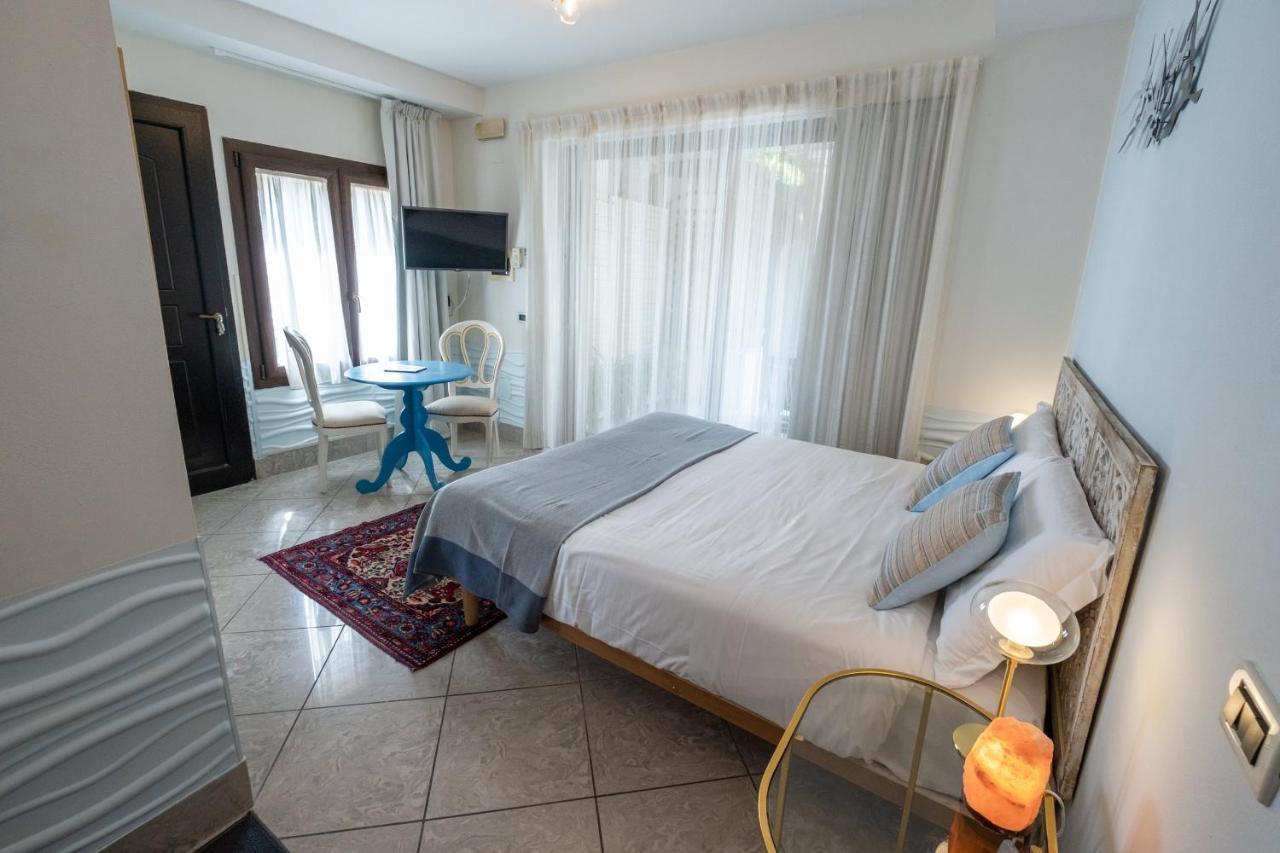 Bed and Breakfast Casa Di Carlo Goldoni - Dimora Storica à Chioggia Extérieur photo